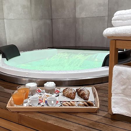 Olympus Capua Hotel Ngoại thất bức ảnh