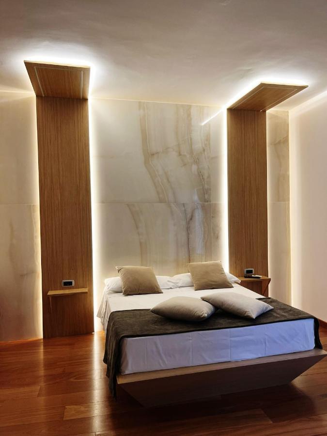 Olympus Capua Hotel Ngoại thất bức ảnh