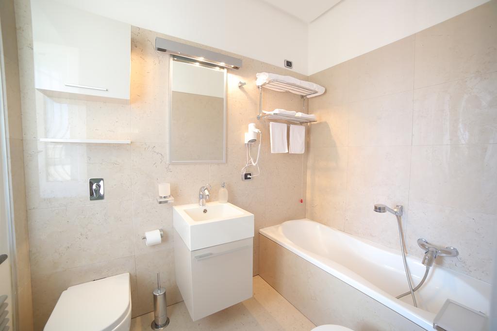 Olympus Capua Hotel Ngoại thất bức ảnh